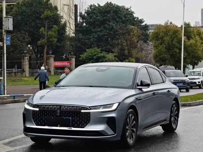 Lincoln Z, 2023