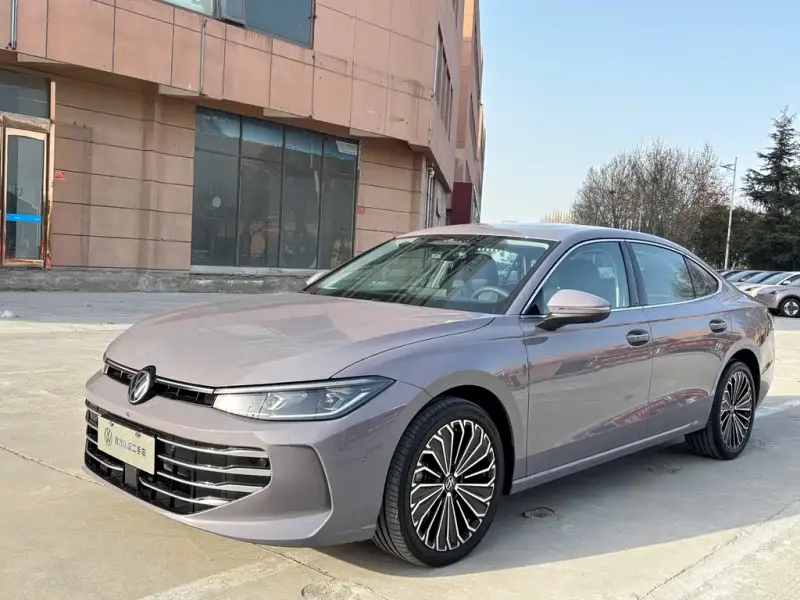 Volkswagen Passat, 2024
