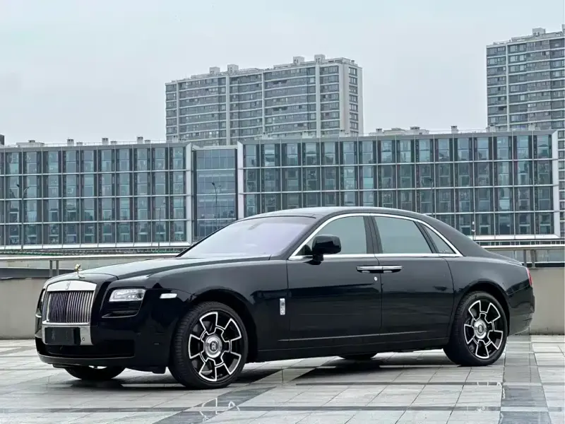 Rolls-Royce Ghost, 2010