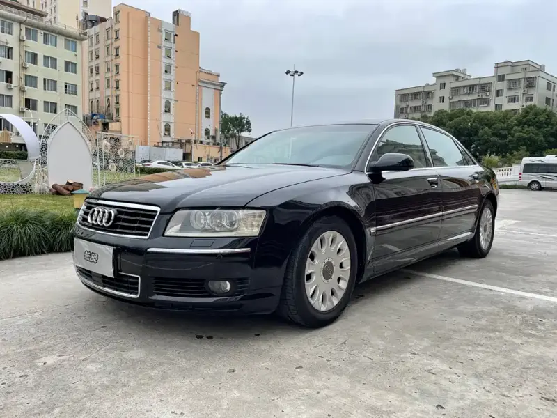 Audi A8, 2004