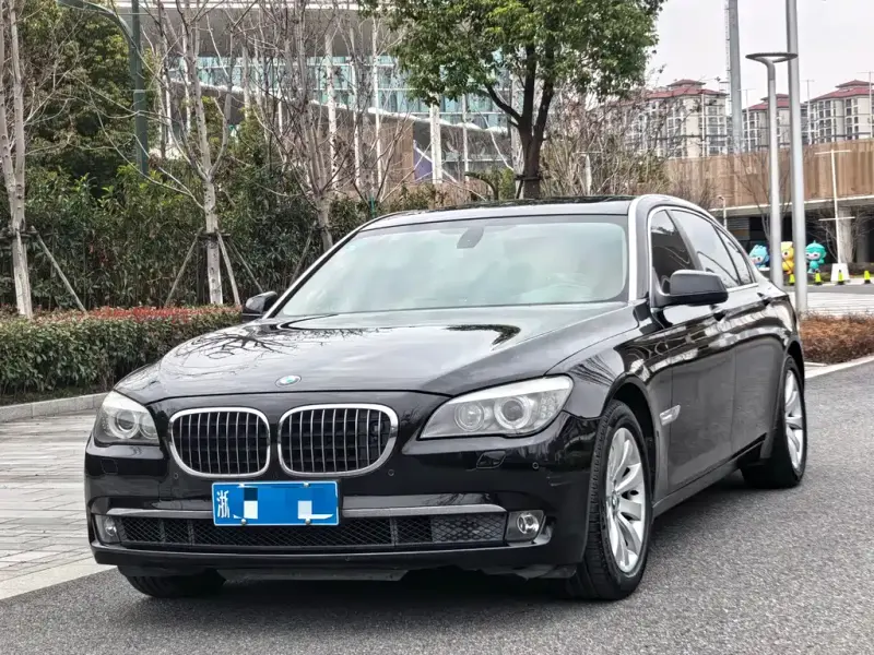 BMW 7 Series, 2011