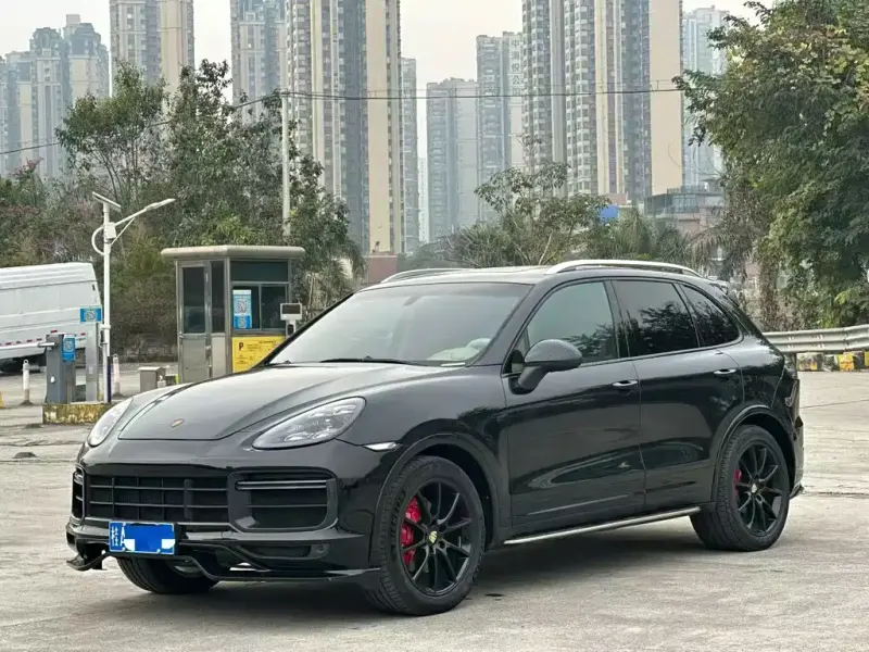 Porsche Cayenne, 2013