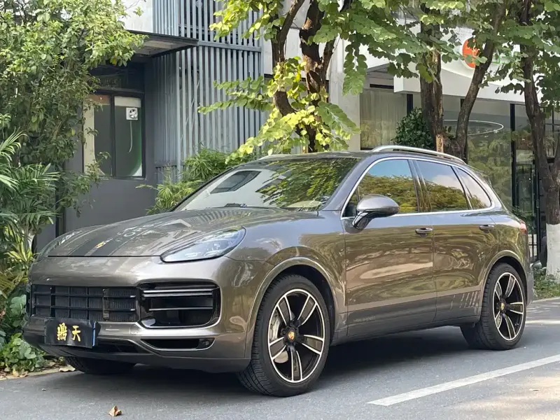 Porsche Cayenne, 2015