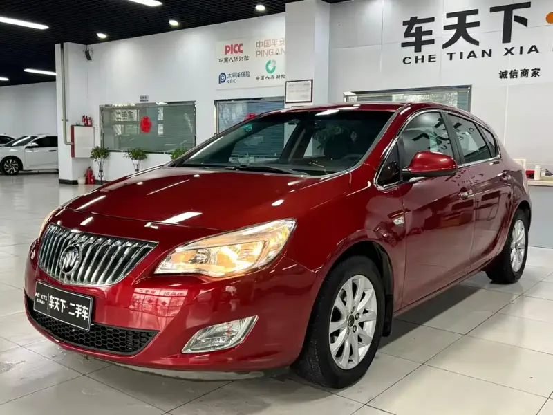 Buick Excelle, 2015