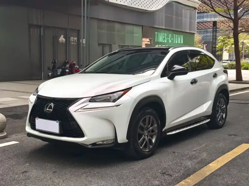 Lexus NX, 2017