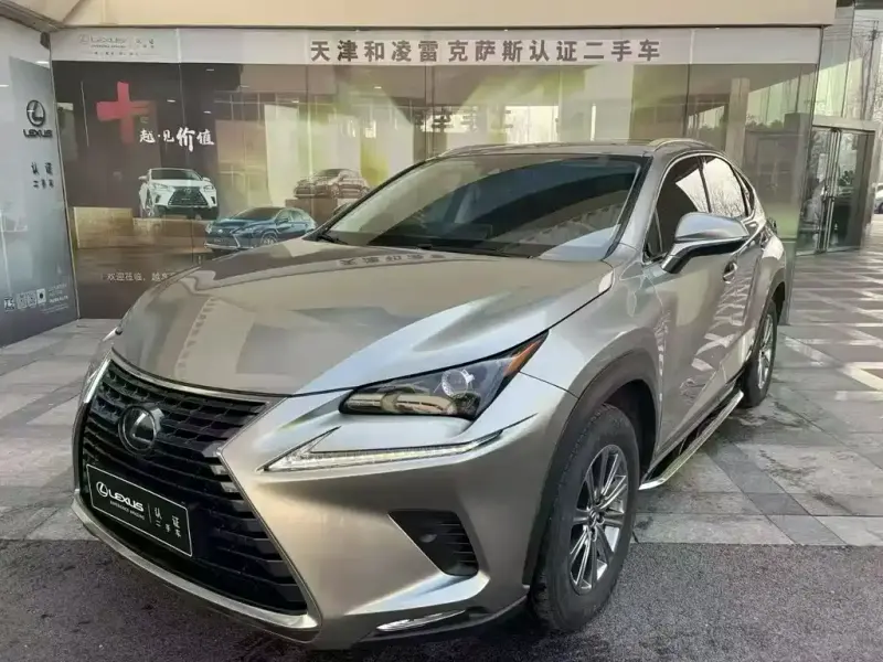 Lexus NX, 2020