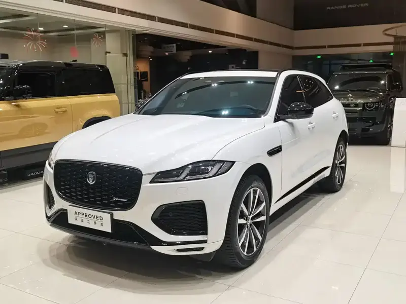 Jaguar F-PACE, 2024