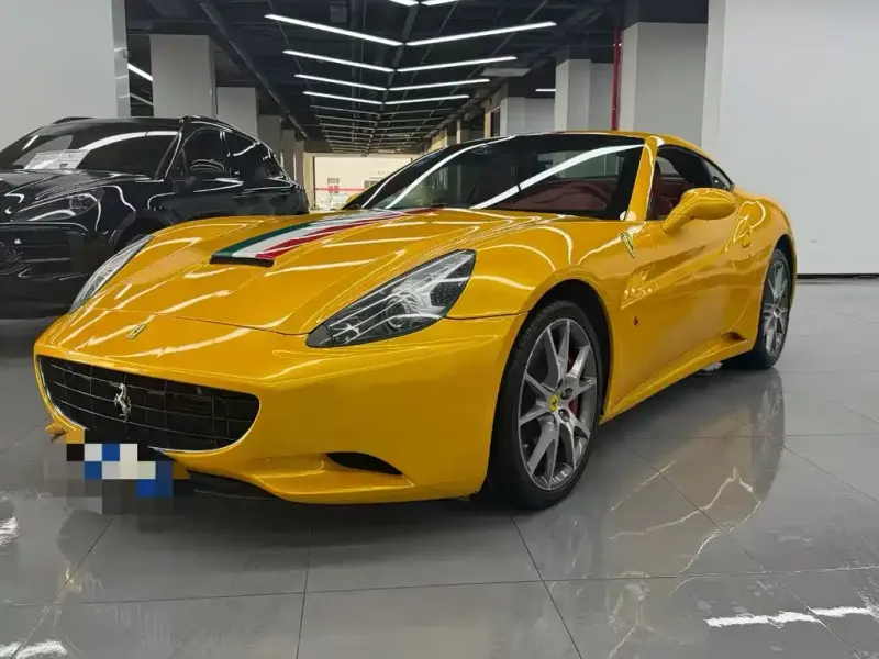 Ferrari California T, 2011
