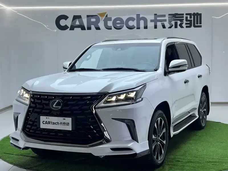 Lexus LX, 2022