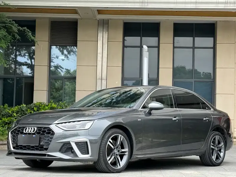 Audi A4L, 2020