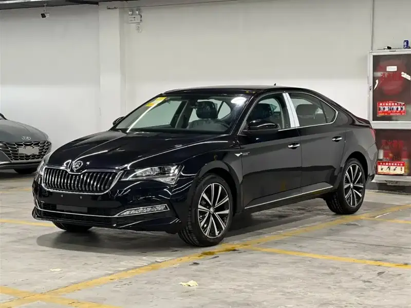 Skoda Superb, 2025