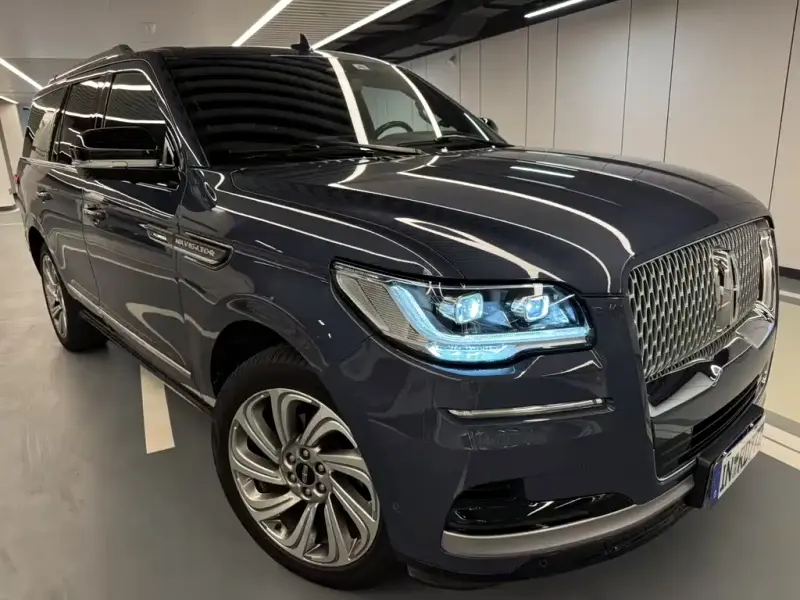 Lincoln Navigator, 2023