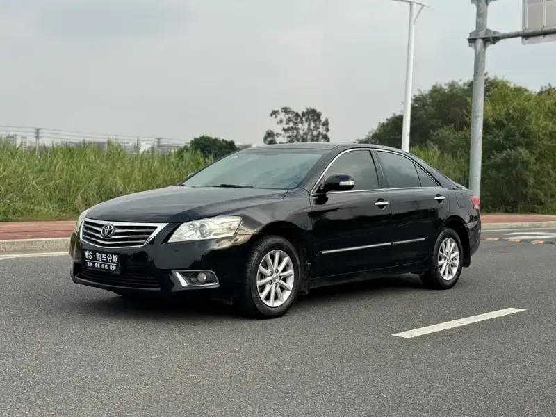 Toyota Camry, 2011