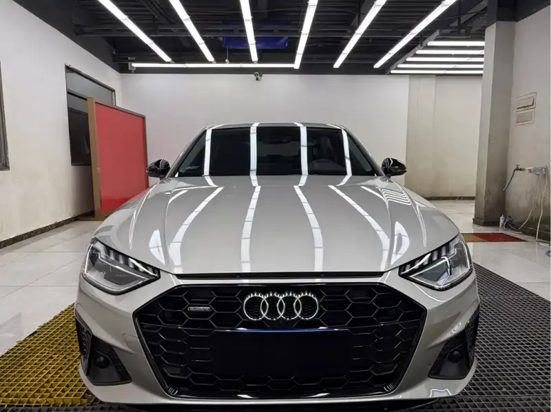 Audi A4L, 2022
