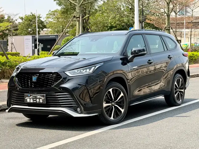 Toyota Crown Kluger, 2024
