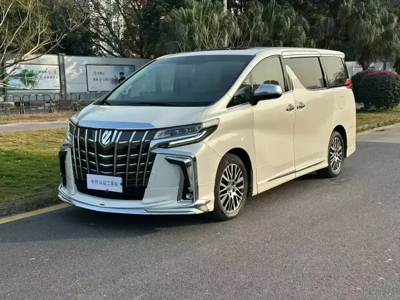 Toyota Alphard, 2017