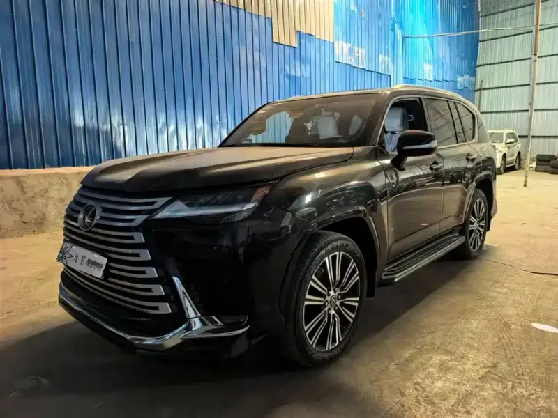 Lexus LX, 2025