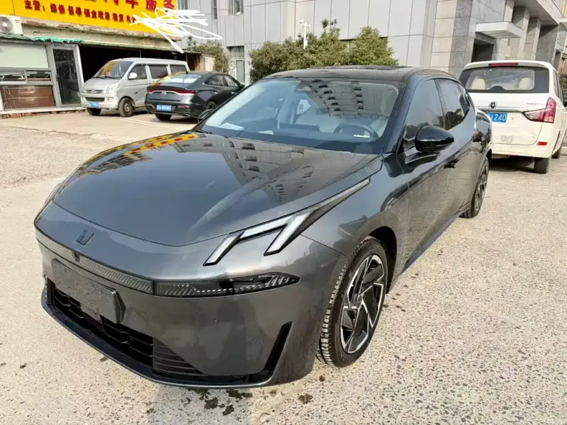 Lynk & Co 07 EM-P, 2025