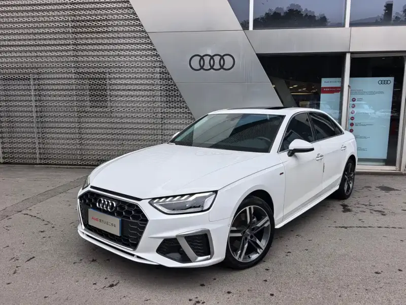 Audi A4L, 2020