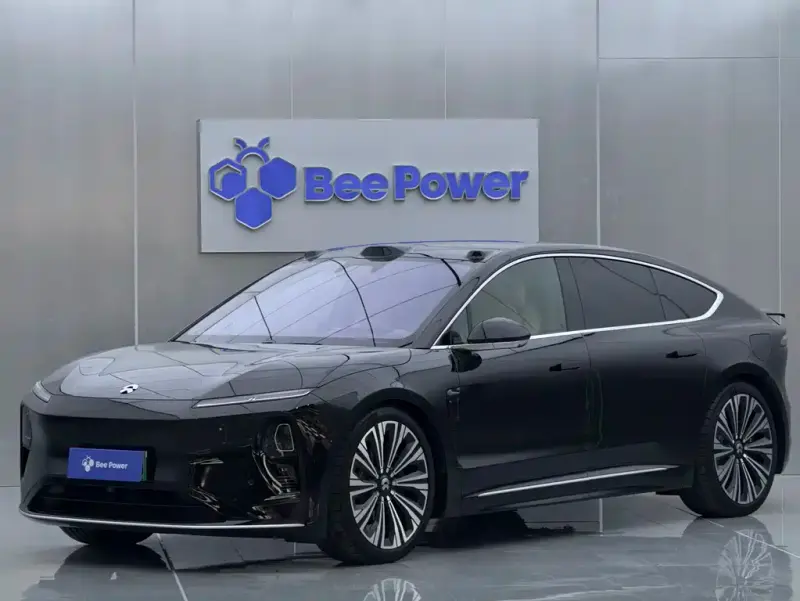 NIO ET9, 2025