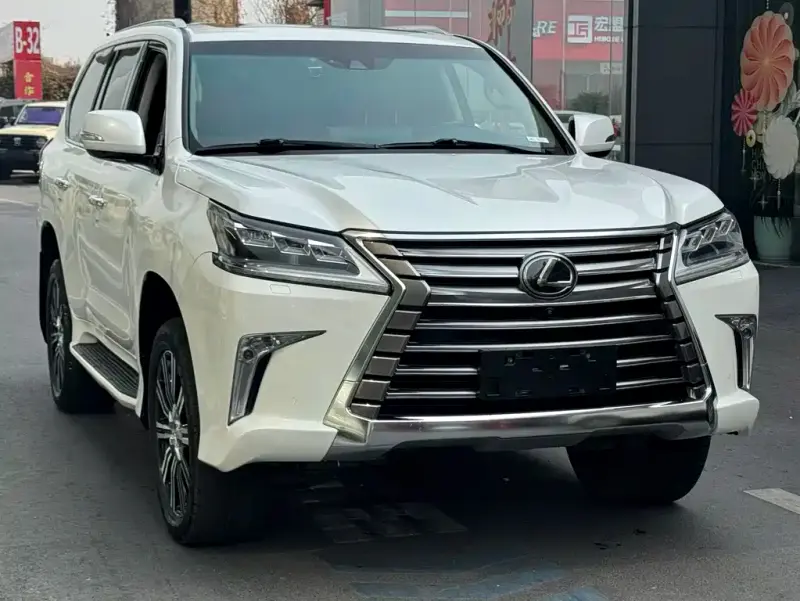 Lexus LX, 2020