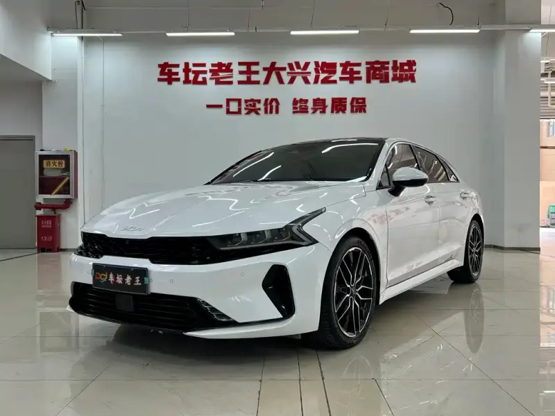 Kia K5, 2022