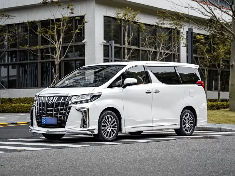 Toyota Alphard, 2017