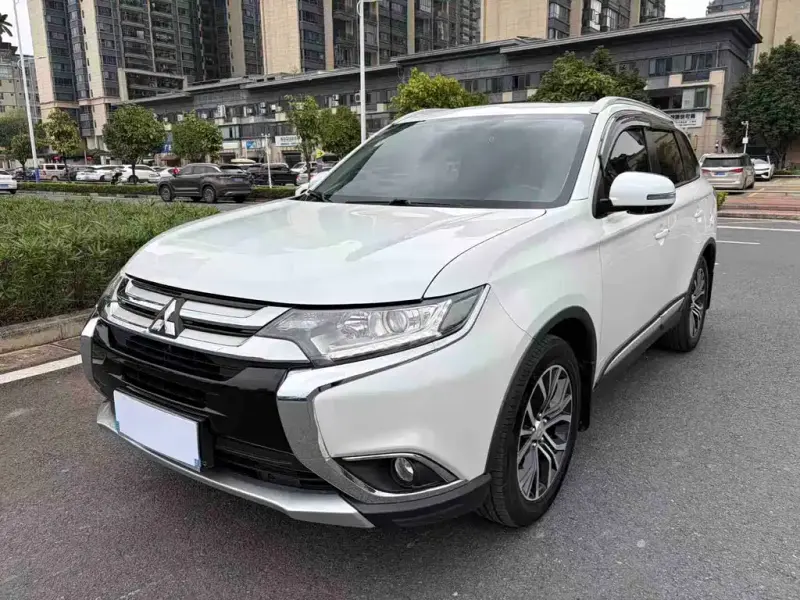 Mitsubishi Outlander, 2018