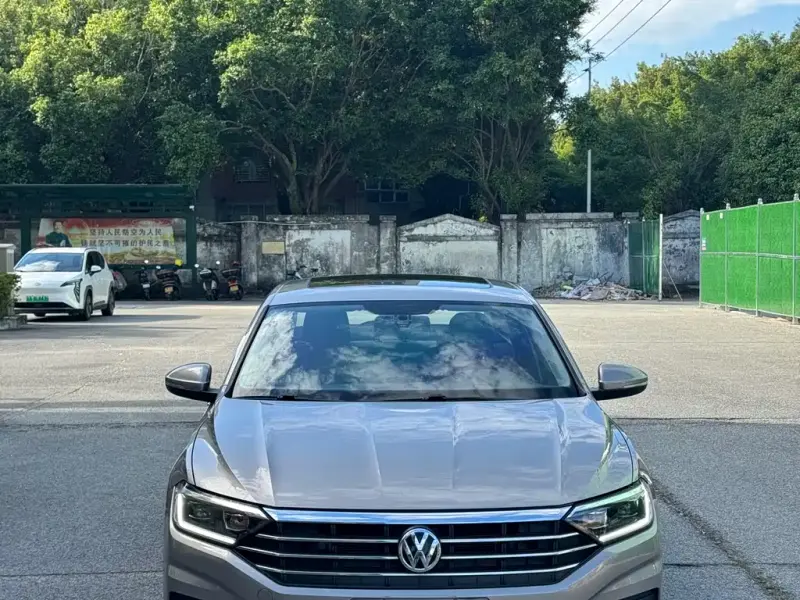 Volkswagen Sagitar, 2021