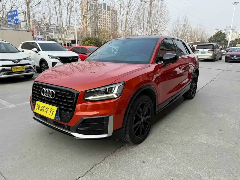 Audi Q2L, 2020