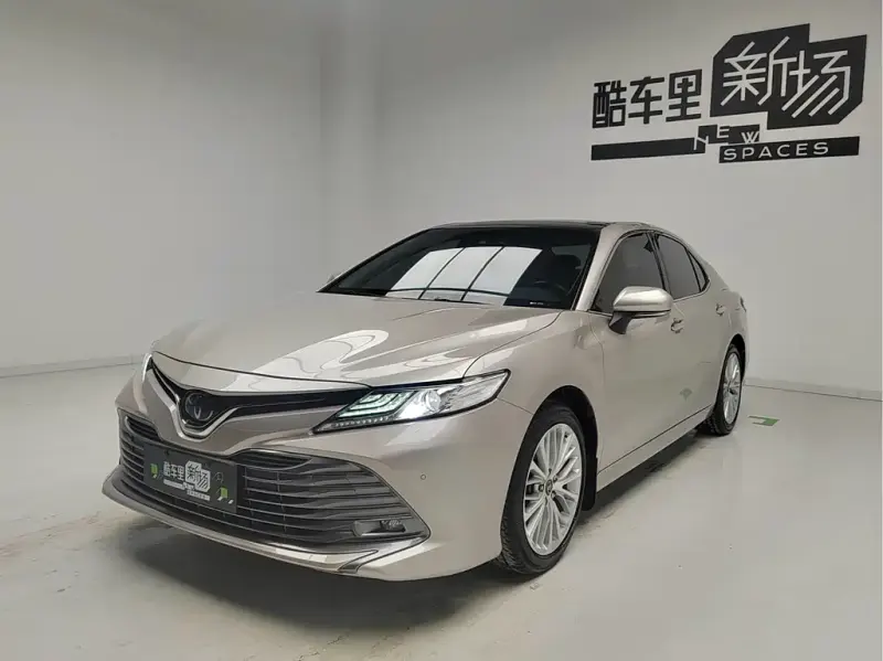 Toyota Camry, 2020