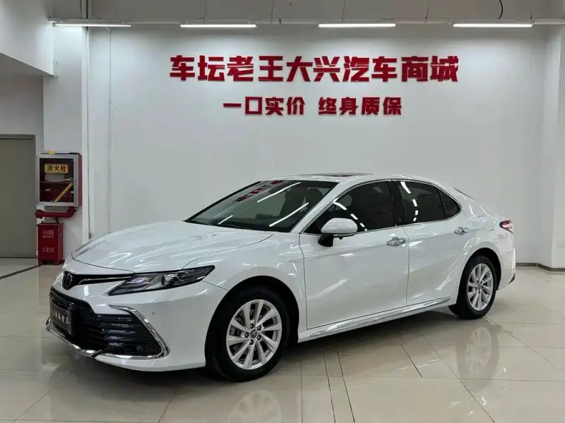 Toyota Camry, 2023