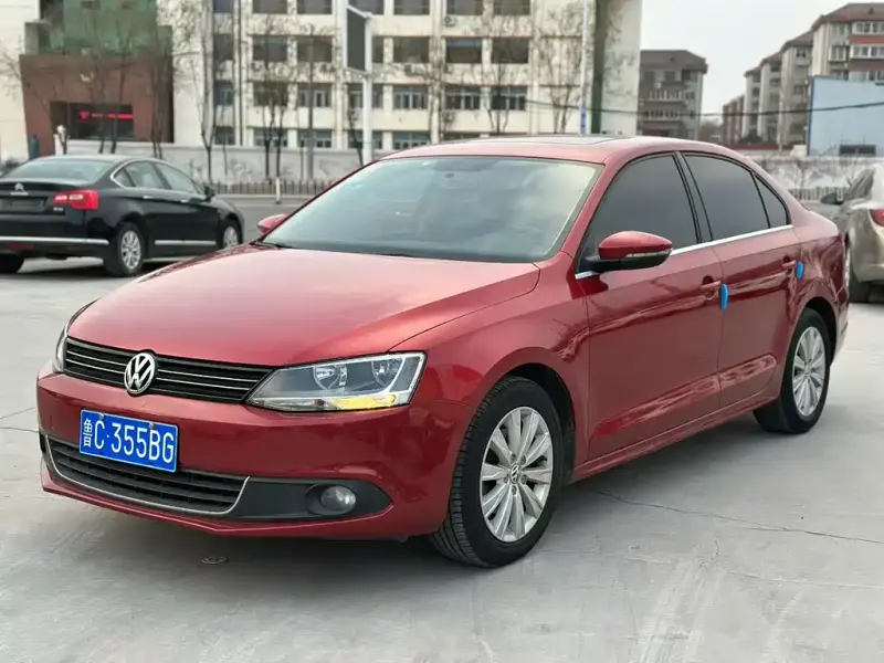 Volkswagen Sagitar, 2015