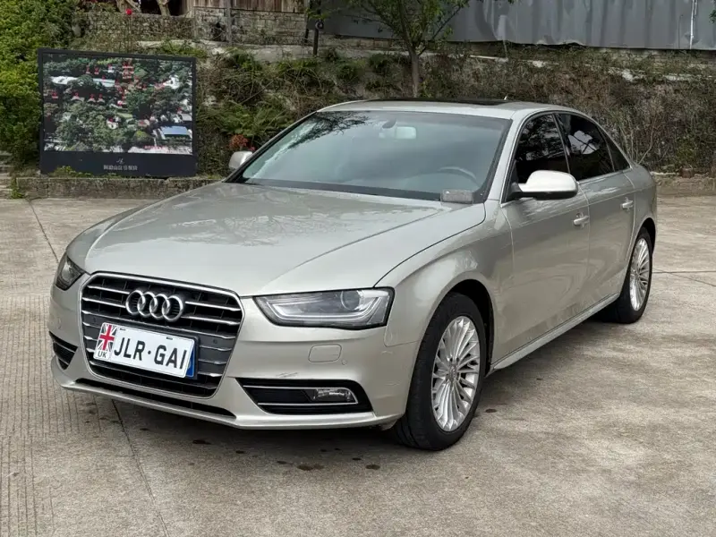 Audi A4L, 2015