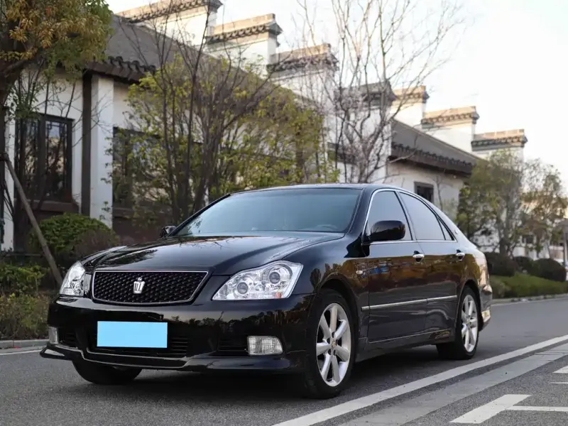 Toyota Crown, 2008