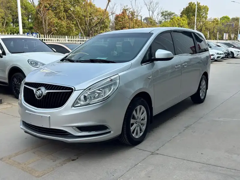 Buick GL8, 2018