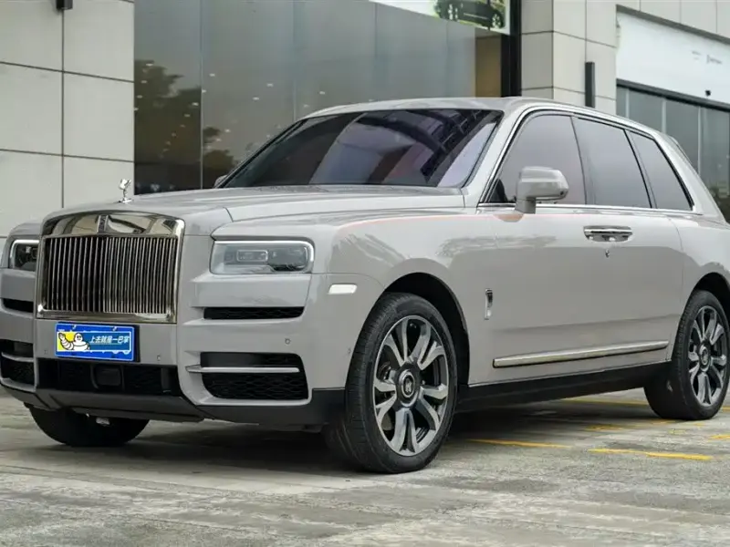 Rolls-Royce Cullinan, 2024