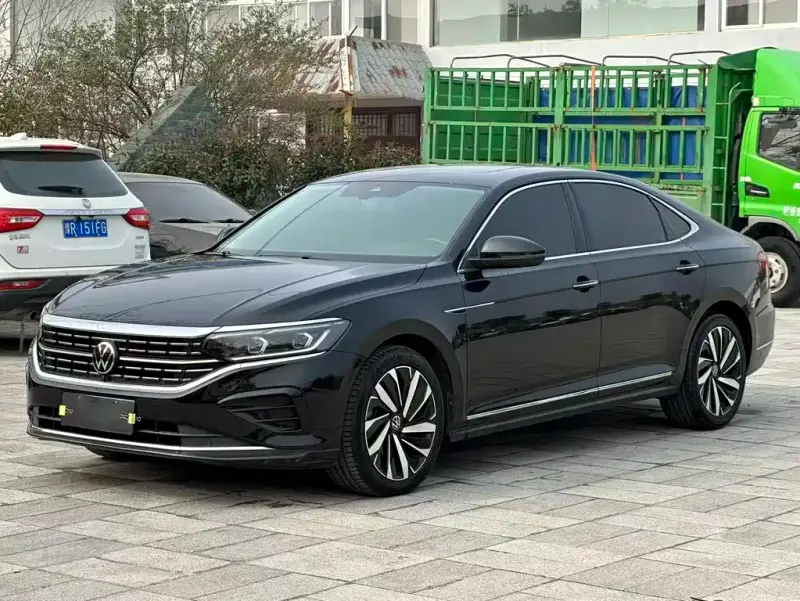 Volkswagen Passat, 2022