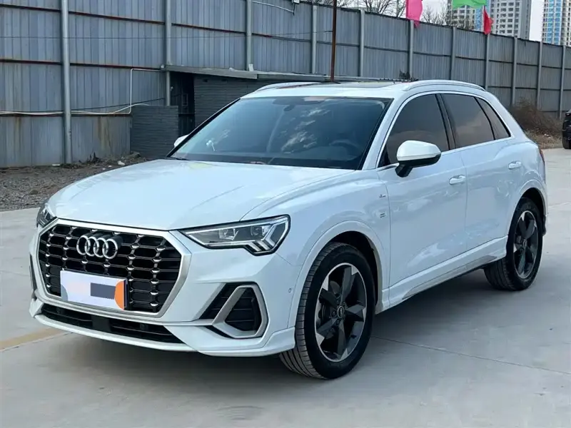 Audi Q3, 2022