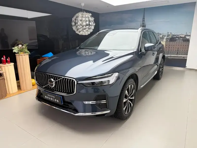 Volvo XC60, 2025