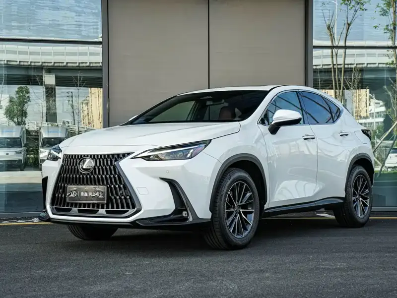 Lexus NX, 2023