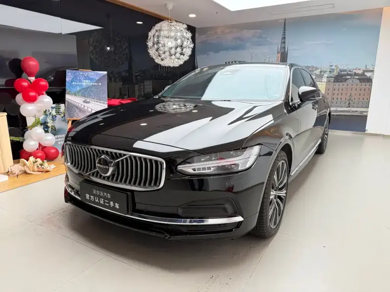 Volvo S90, 2025