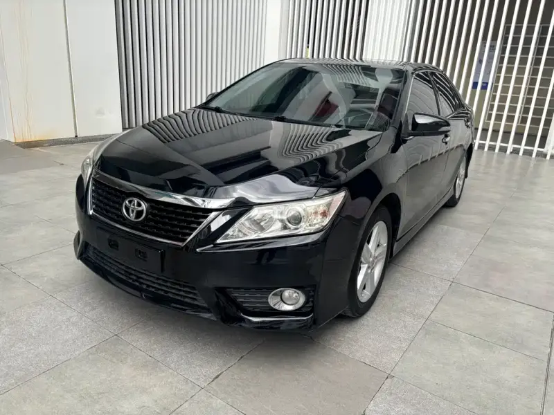 Toyota Camry, 2014