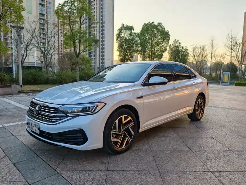 Volkswagen Sagitar, 2023