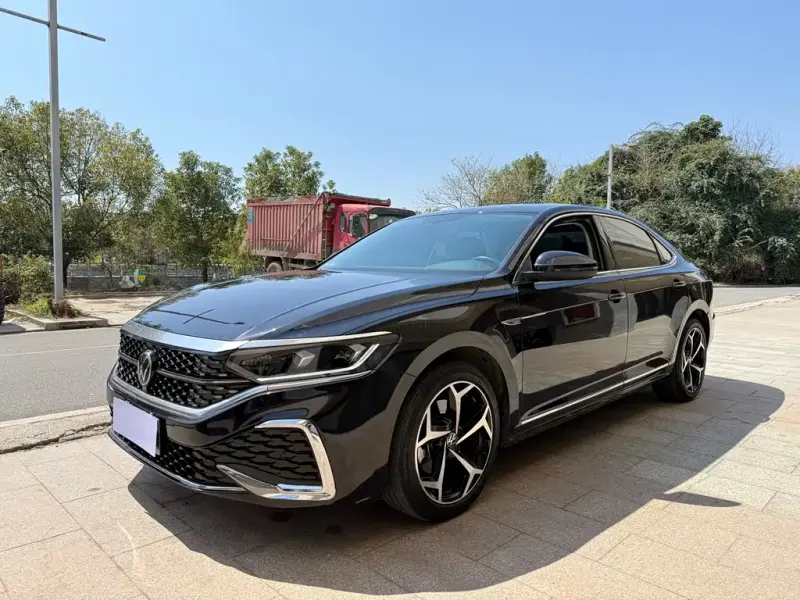 Volkswagen Passat, 2024