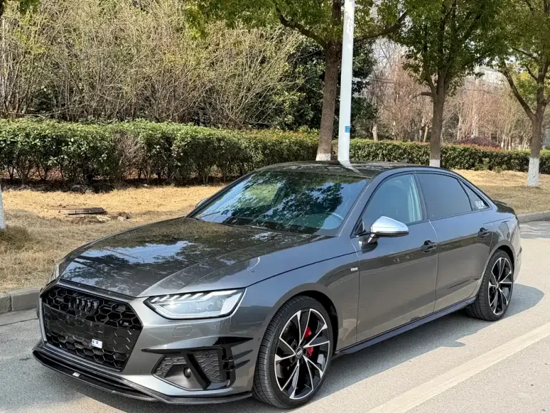 Audi A4L, 2022