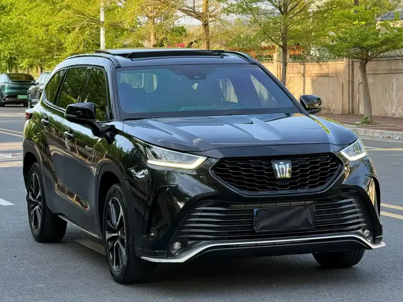 Toyota Crown Kluger, 2023