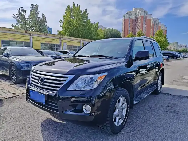 Lexus LX, 2010