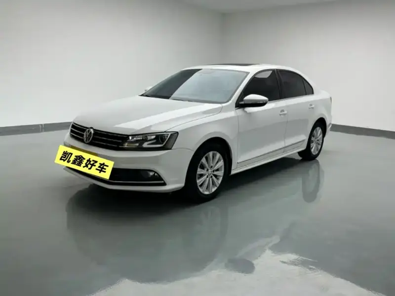 Volkswagen Sagitar, 2015
