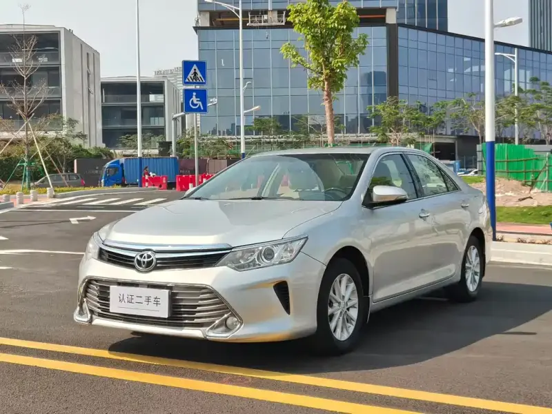 Toyota Camry, 2015